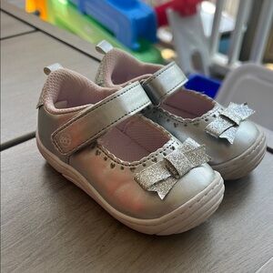 Striderite Silver Glitter Toddler Shoes